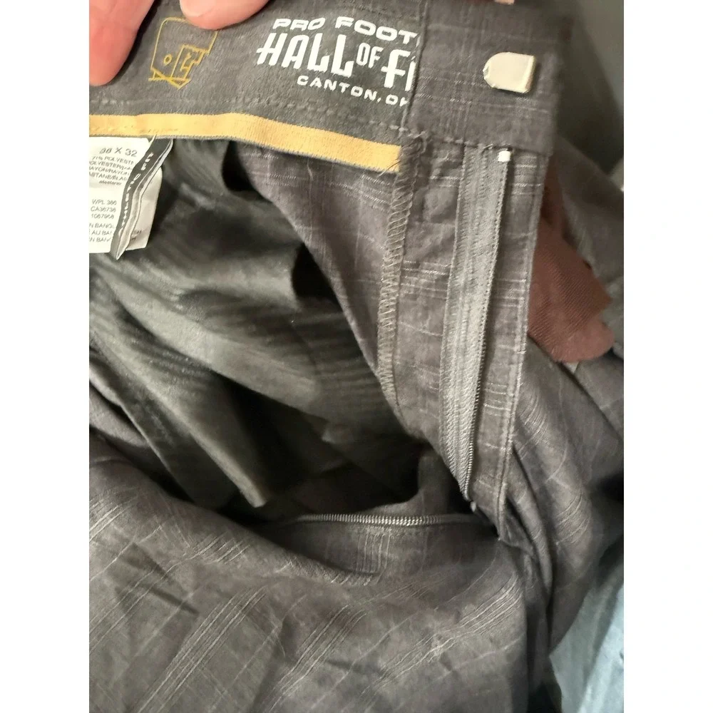 Haggar Pro Football Hall of Fame Mens Athletic Fit Suit Pants Grey Plaid 38x32